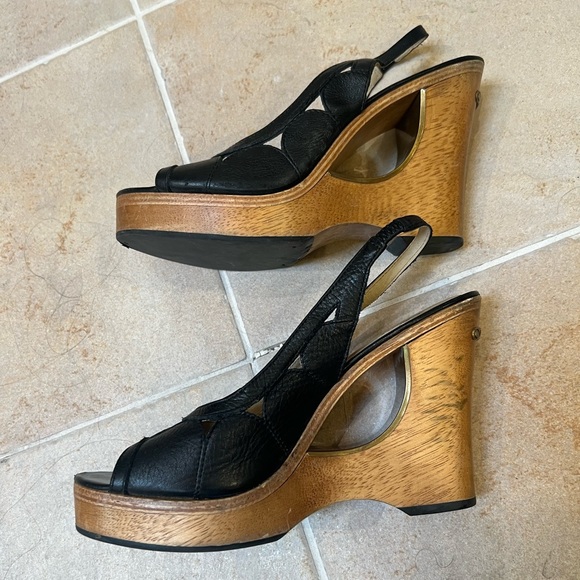 Black Michael Kors Platform Sandals wood cutout sole. - Picture 1 of 5